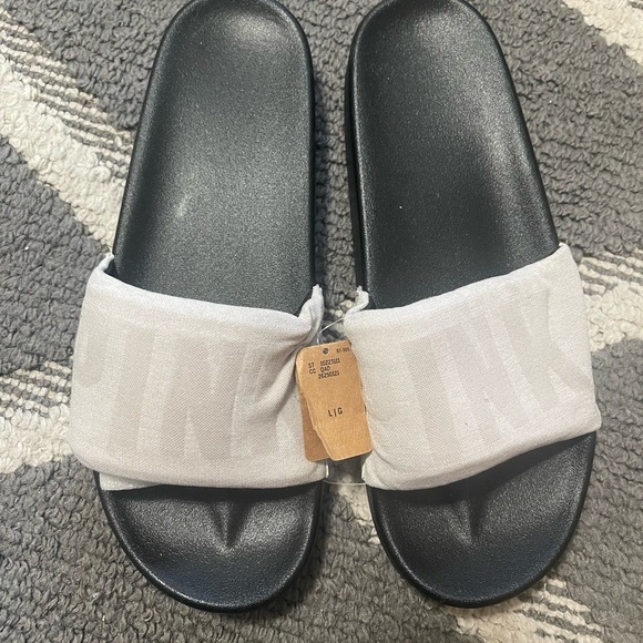 Womens PINK slides size large - Picture 1 of 1